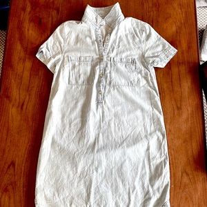 Old navy chambray cotton shirt dress. Excellent condition. Small.